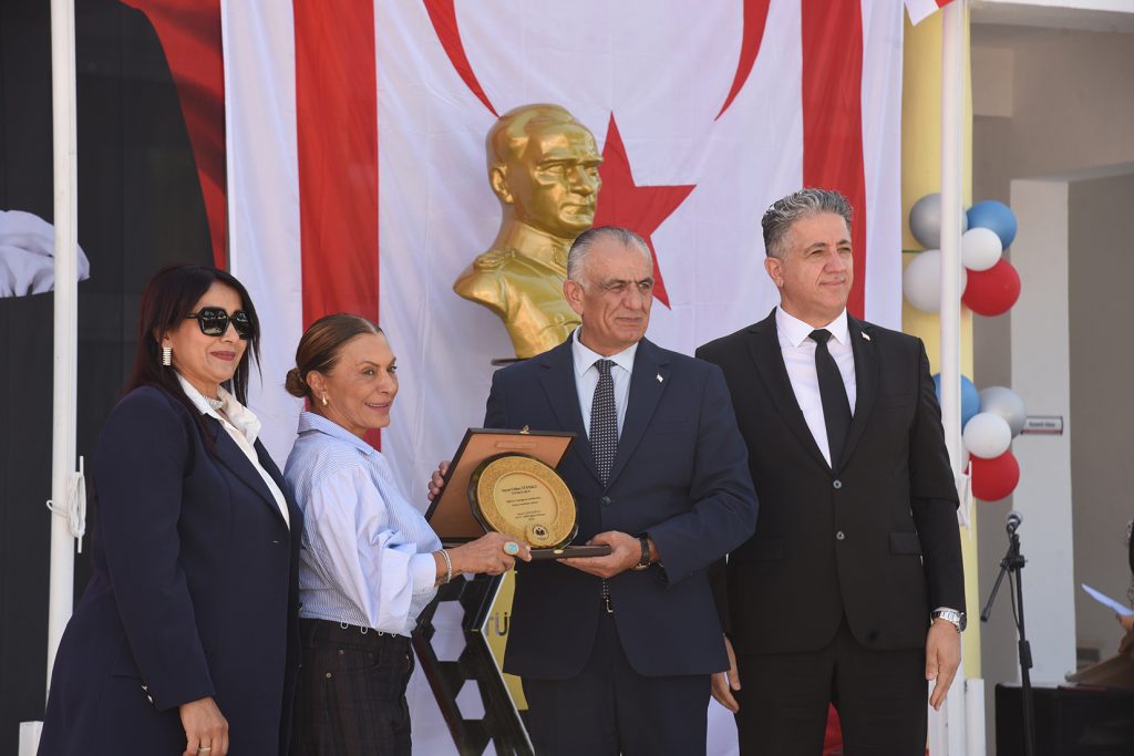 Haspolat Gülen Tüfekçi İlkokulu’nda yeni derslik binaları ve oyun parkı açıldı