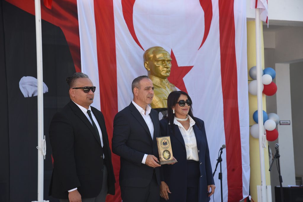 Haspolat Gülen Tüfekçi İlkokulu’nda yeni derslik binaları ve oyun parkı açıldı