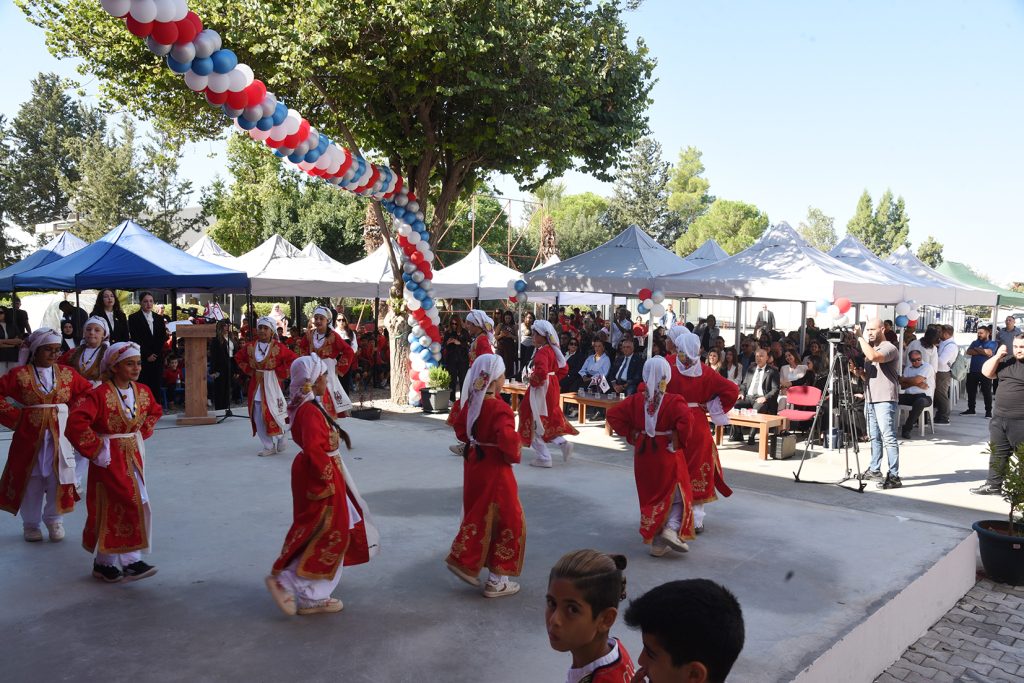 Haspolat Gülen Tüfekçi İlkokulu’nda yeni derslik binaları ve oyun parkı açıldı