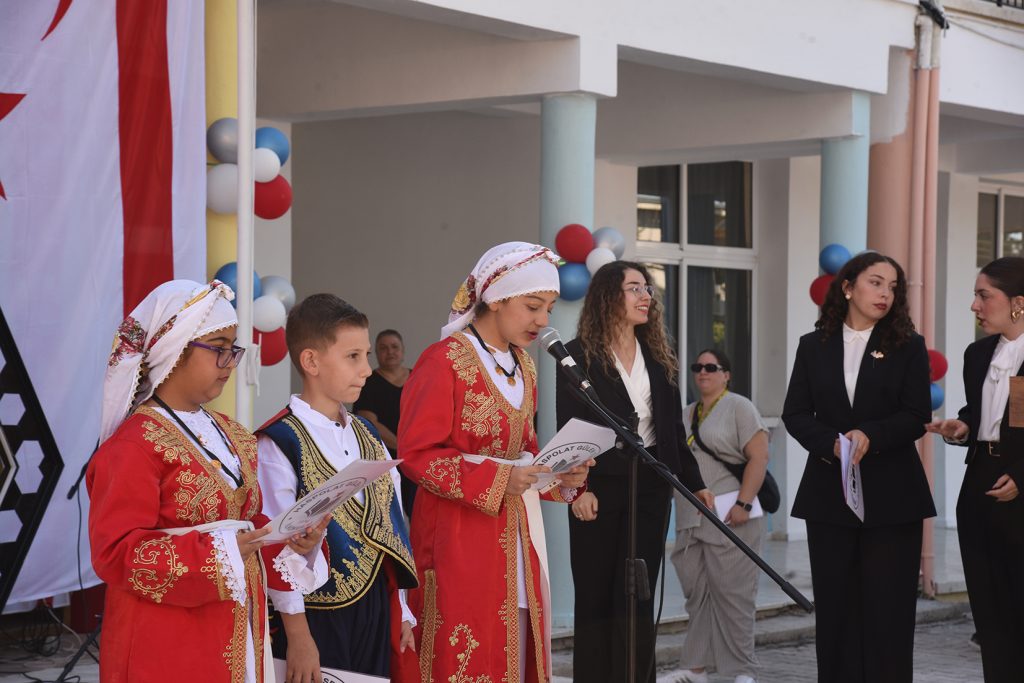 Haspolat Gülen Tüfekçi İlkokulu’nda yeni derslik binaları ve oyun parkı açıldı