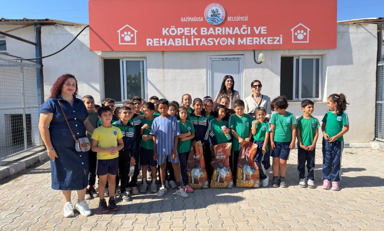 İlkokul öğrencileri GMB Başkanı Uluçay’ı ziyaret etti ve barınağa bağış yaptı