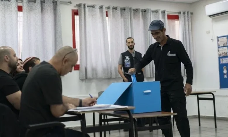 İsrail seçimlerinde "çift zarf" oyları hariç sandıkların hepsinin sayımı tamamlandı
