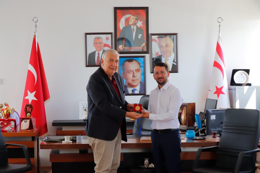 Kıbrıs Türk Pediatri Kurumu, Gazimağusa Belediyesi’ni ziyaret etti