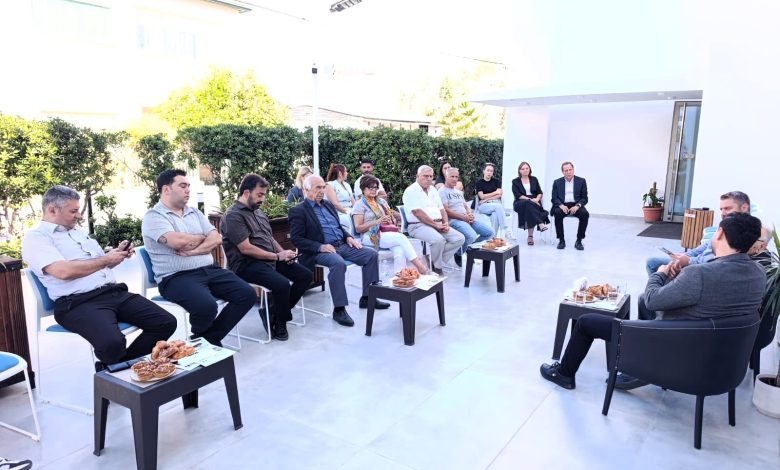 KTMMOB'nin sohbet etkinliğine Hakkı Atun konuk oldu
