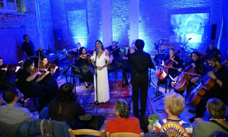Lefkoşa Belediye Orkestrası ve Gigi’den “Bir Şehir, Bir Ses, Bir Gece” konseri