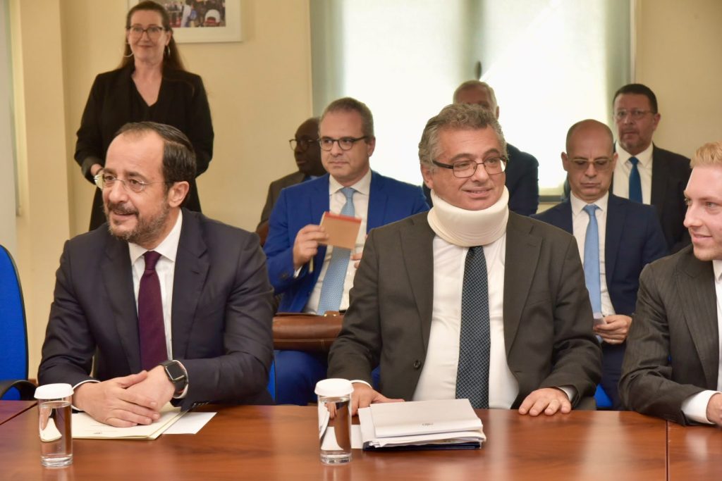 Liderler, iki toplumlu komitelerin temsilcileriyle bir araya geldi