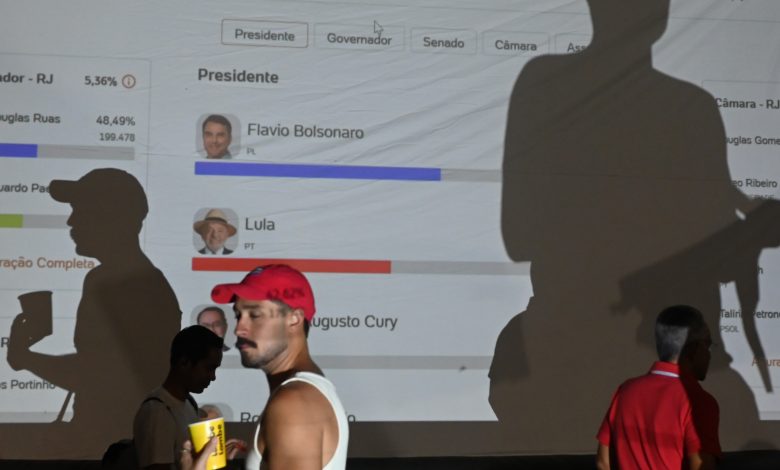 Lula ve oğul Bolsonaro'nun yarıştığı Brezilya başkanlık seçimleri ikinci tura kaldı
