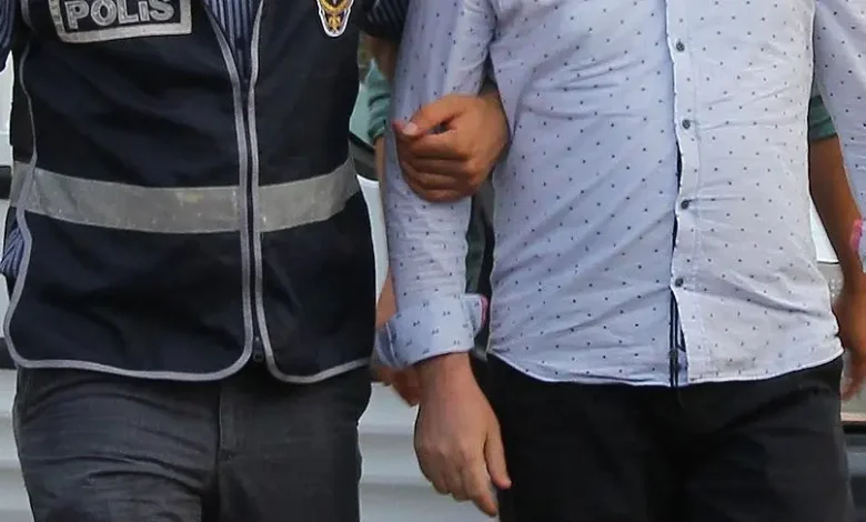 Maltepe'de kısmen çöken 7 katlı binanın mimarı ve şantiye şefi gözaltına alındı