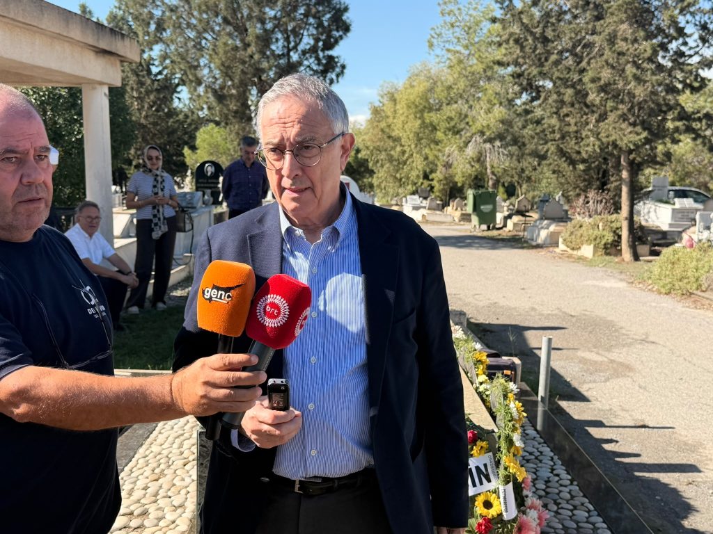 Mehmet Kemal Deniz, 26’ncı ölüm yıl dönümünde mezarı başında anıldı