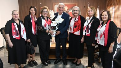 Özçınar, Kıbrıs Türk Kadınlar Birliği Güzelyurt Şubesi temsilcileriyle görüştü