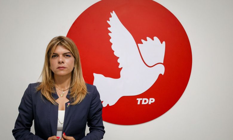 Öztabay: "Kamu adına görev yapan herkes gazetecilerin sorularına açık olmak zorunda"
