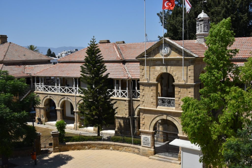 Sahte diploma davası.... Fatma Ünal 5 yıl hapse mahkum edildi