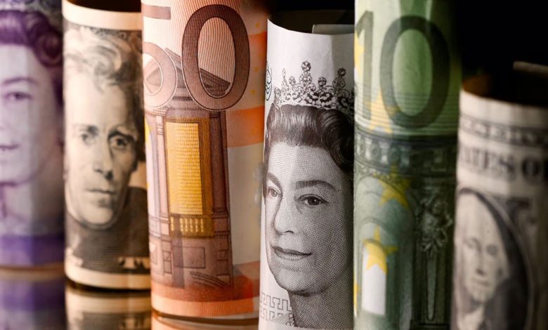 Sterlin 65,55 TL, euro 55,50 TL, dolar 49,50 TL’den işlem görüyor