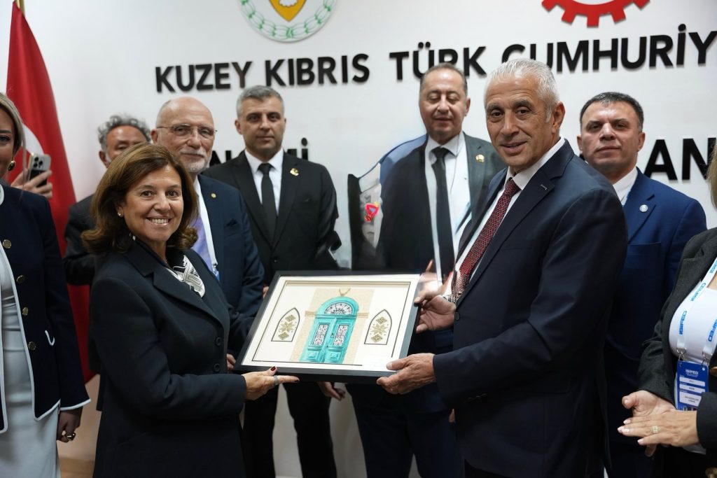Taçoy, İstanbul Sanayici ve İş İnsanları Dernekleri Federasyonu heyetini kabul etti