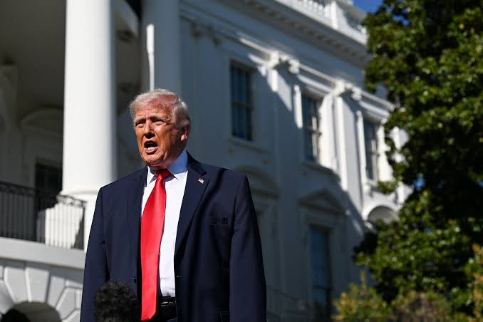 Trump, Rusya'ya yönelik yeni yaptırımları askıya alan kararname imzaladı