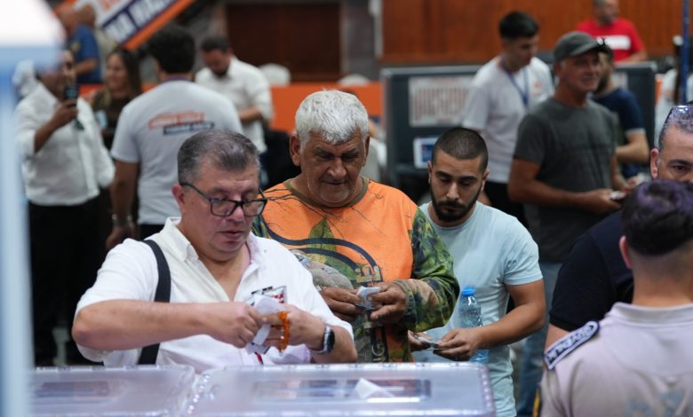 UBP’nin milletvekili aday belirleme ve sıralama seçiminde oy verme işlemi devam ediyor
