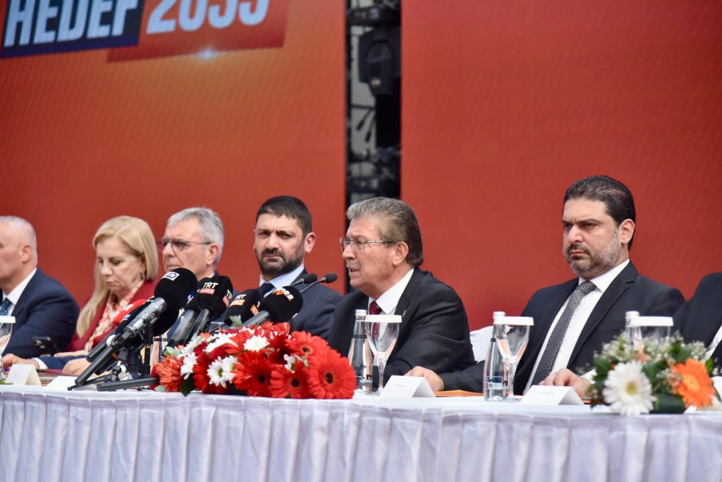 Üstel: “Biz konuşmuyoruz, çalışıyoruz. Yeni dönemde de halkımızın hayatına dokunan projeleri hayata geçireceğiz”
