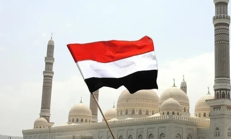 Yemen ordusu: "Başkent Sana'ya 'stratejik saldırı' başlattık"